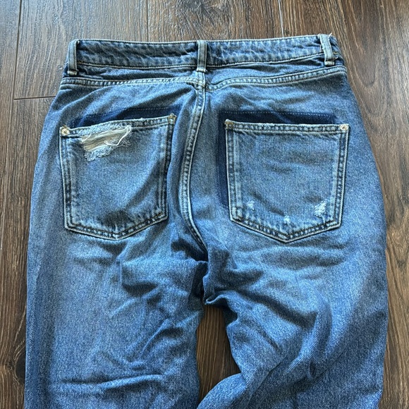 Distressed Jeans - Picture 9 of 9